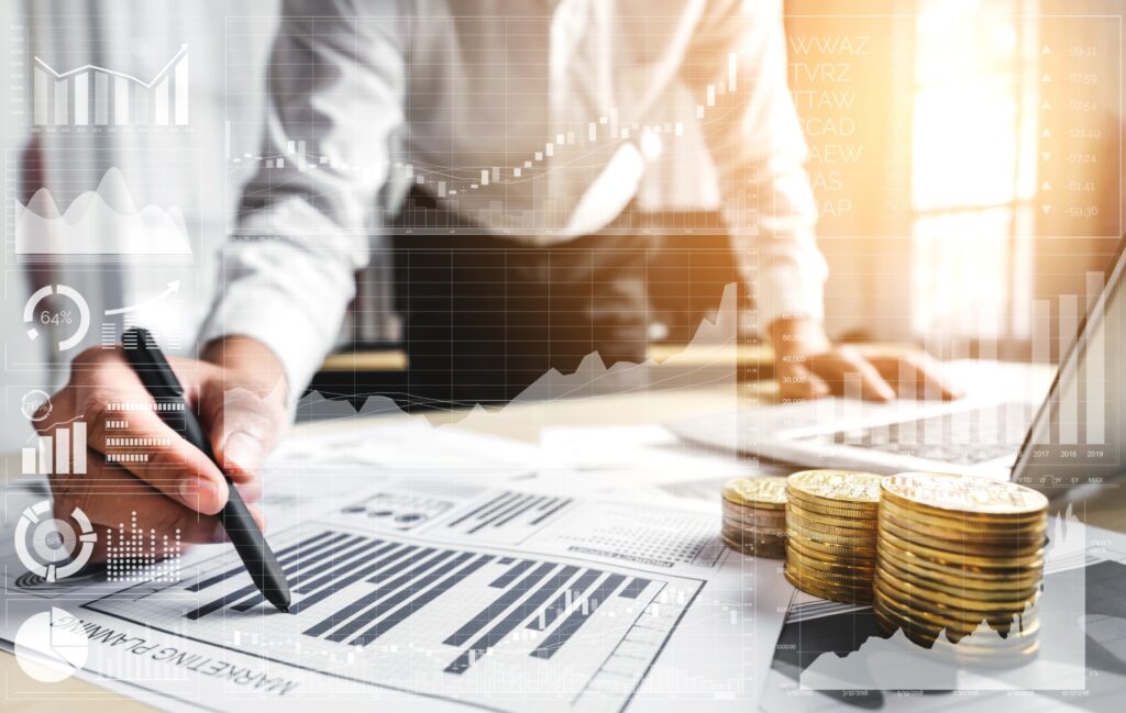 Análise de dados complexa para estratégias de precificação.